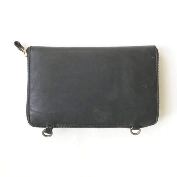 Esprit de Corp Black Faux? Leather Zipper Around Wallet Purse - Picture 2 of 5